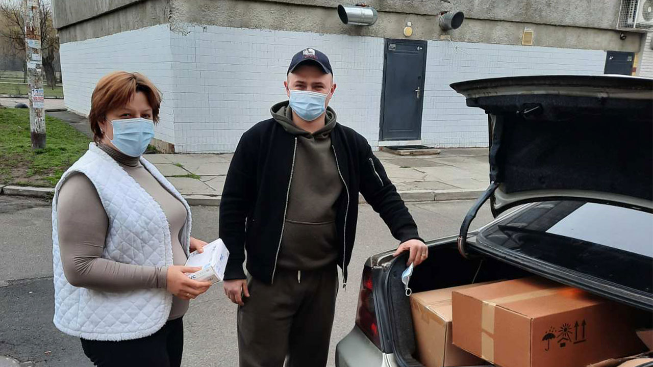 Черговий вантаж з гуманітарною допомогою зі складу фонду прибув у центр первинної медико-санітарної допомоги №2 Оболонського району.