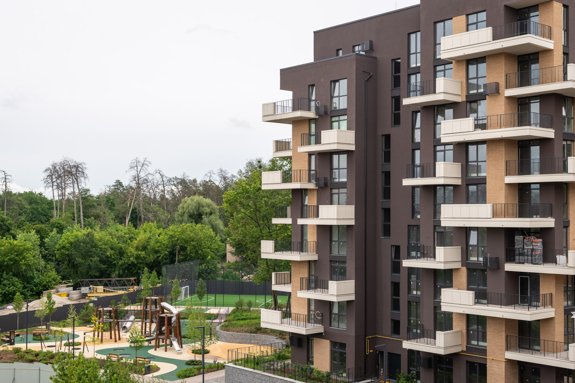 Residential complex among greenery of Svyatoshinsky district